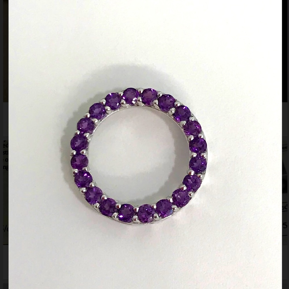 1.2 carats of genuine amethyst on 10k gold pendant